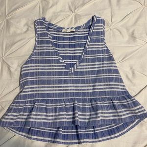 Cloud Ten v neck top size S